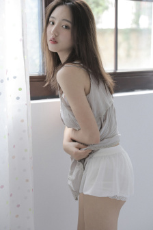 客厅乱H伦亲女小说
