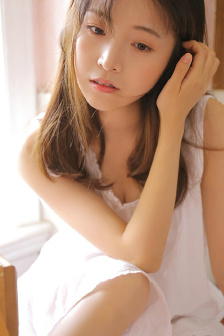 偷看美女洗澡